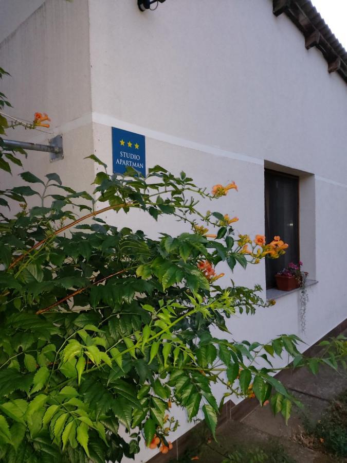 Studio Apartman Kotro Beli Manastir Екстер'єр фото