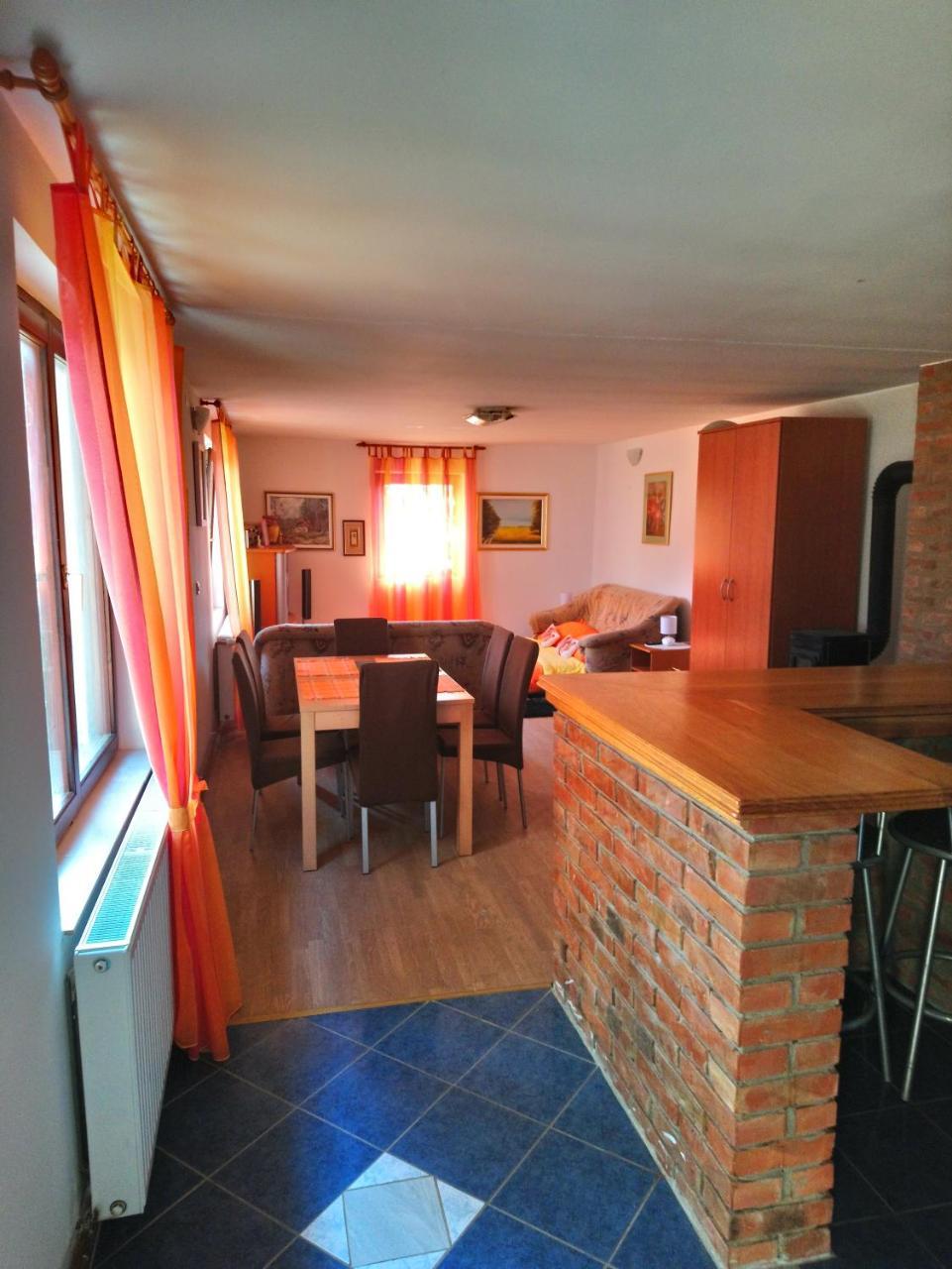 Studio Apartman Kotro Beli Manastir Екстер'єр фото